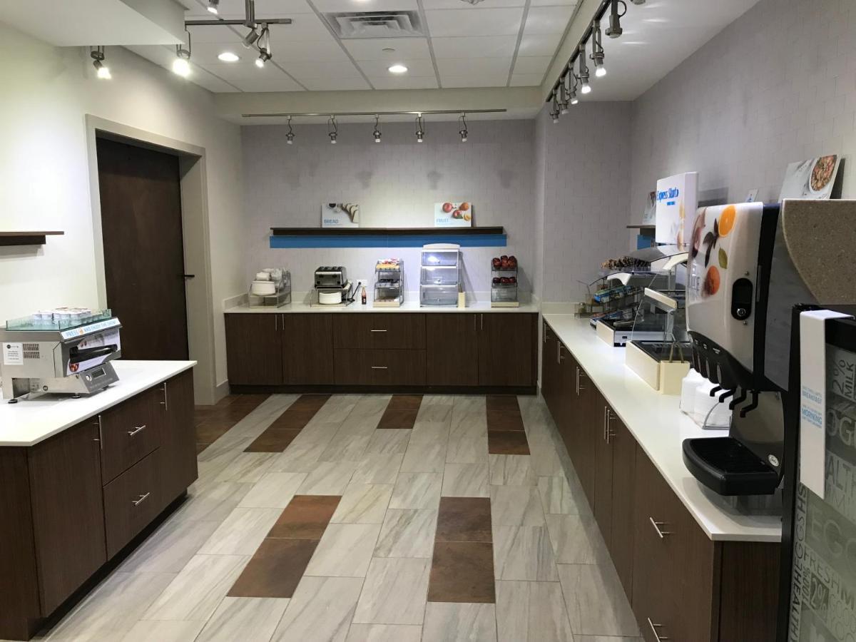 Holiday Inn Express & Suites Pineville-Alexandria Area מראה חיצוני תמונה